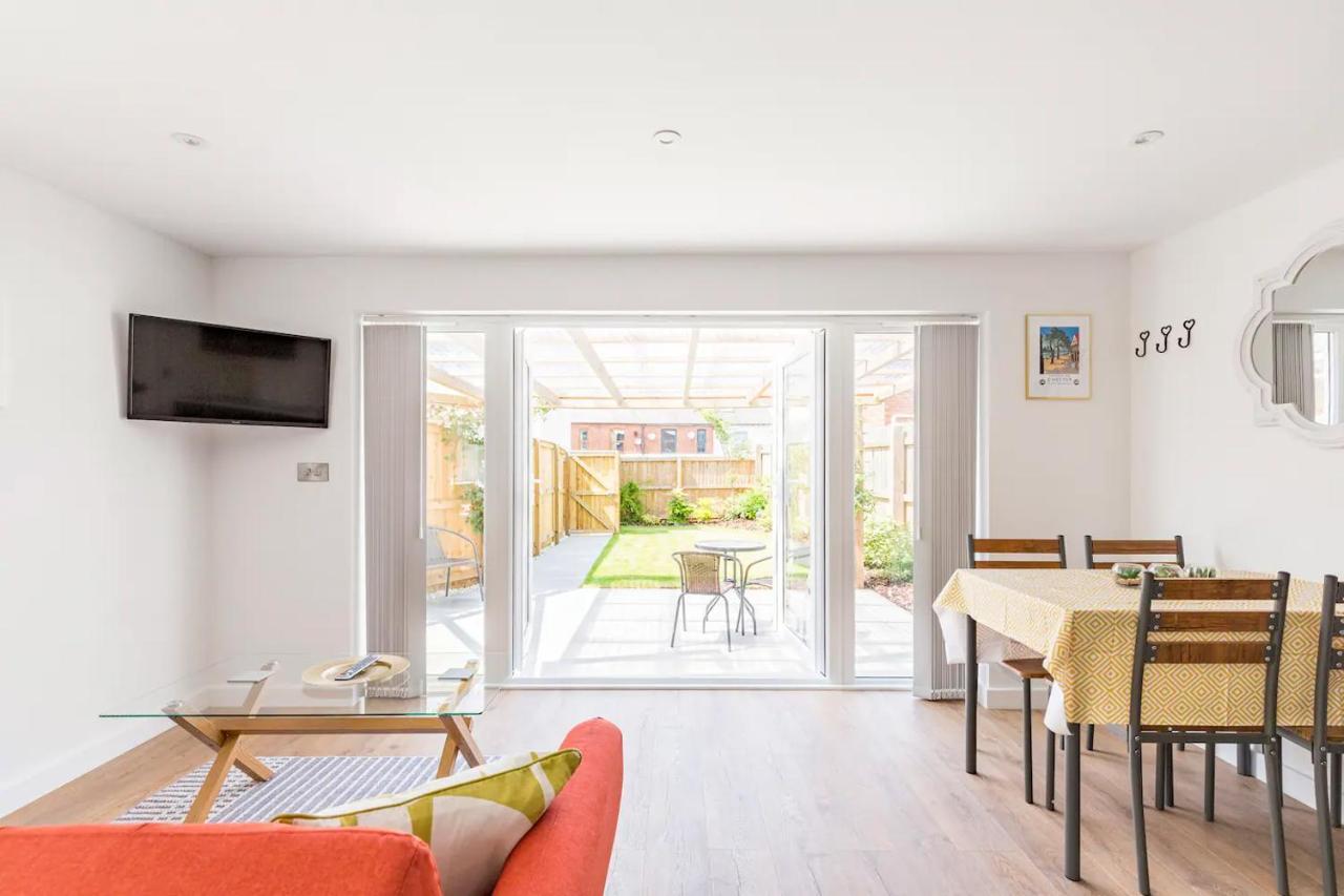 Charming Chester Studio With Private Garden & Free Parking Luaran gambar