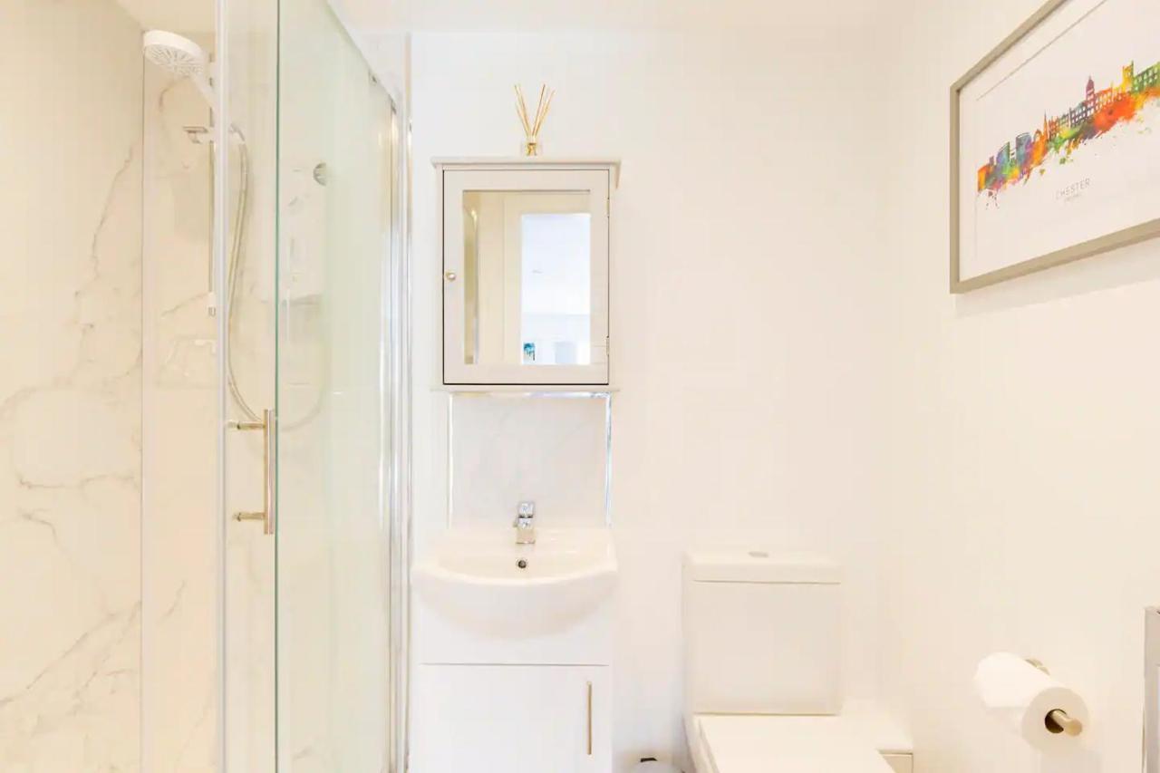 Charming Chester Studio With Private Garden & Free Parking Luaran gambar