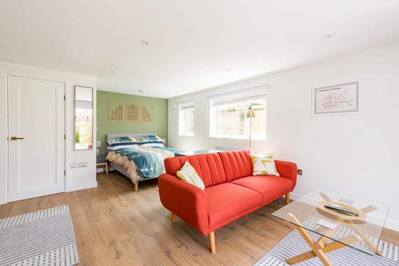 Charming Chester Studio With Private Garden & Free Parking Luaran gambar