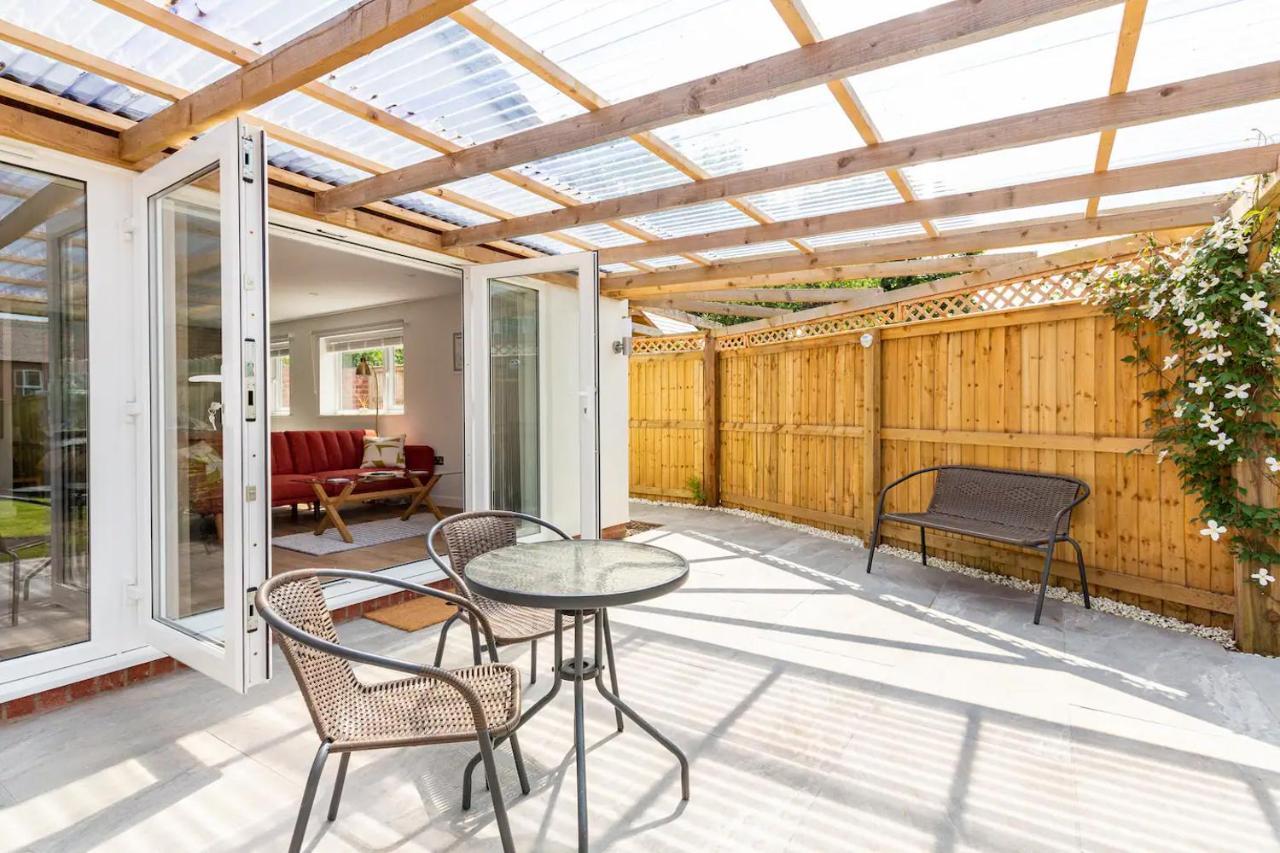 Charming Chester Studio With Private Garden & Free Parking Luaran gambar